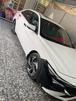 هیۆندای ئەلەنترا